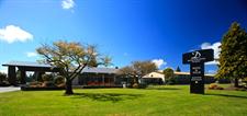 Distinction Te Anau - Exterior