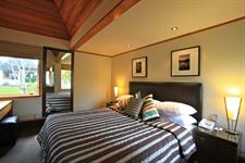 Deluxe Garden Villa Suite - Bedroom